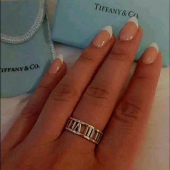 Authentic Tiffany Atlas Ring size 7 - Picture 1 of 5